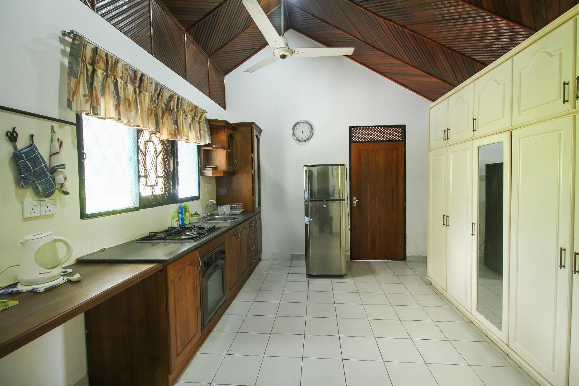 Lioni Holidays Villa Negombo Rum bild