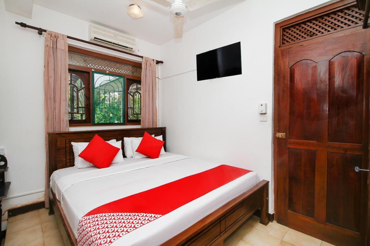 Lioni Holidays Villa Negombo Exteriör bild