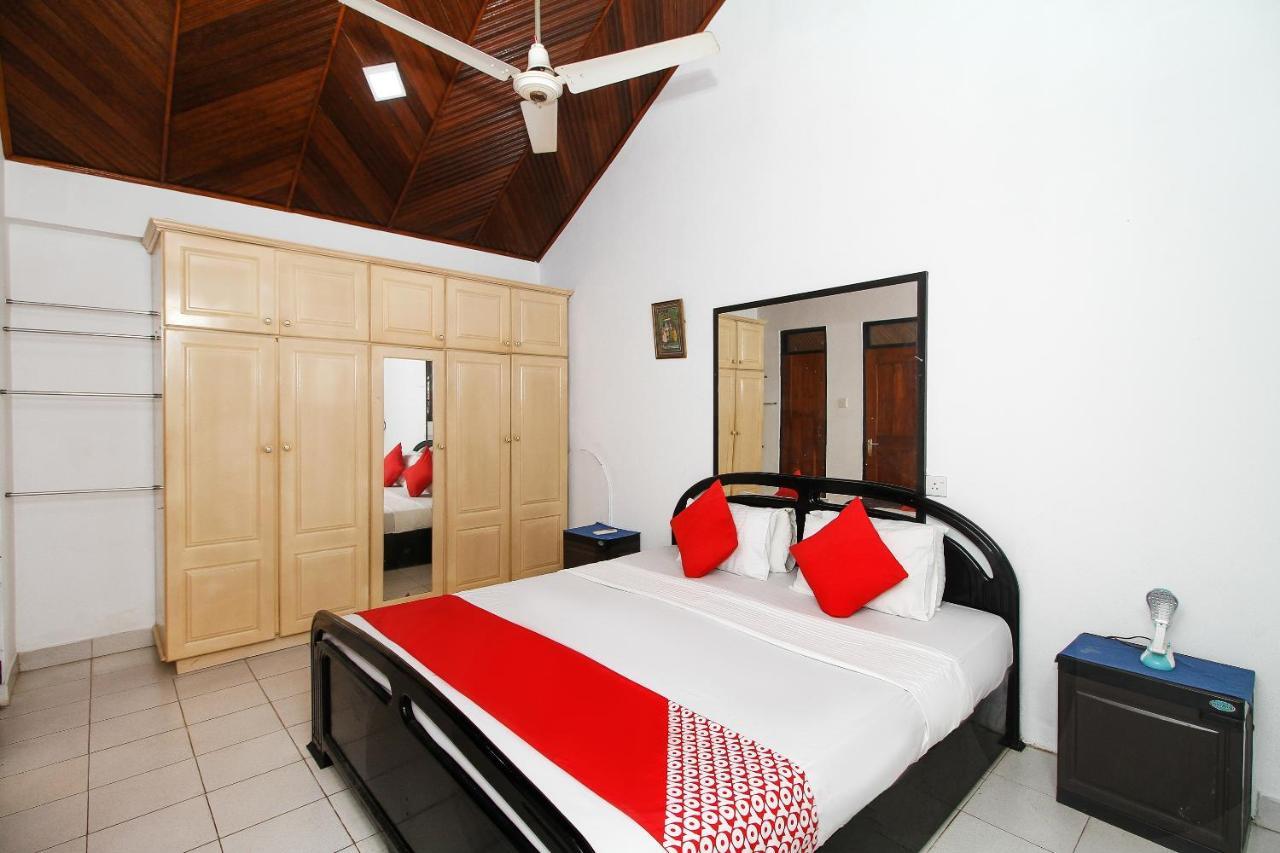Lioni Holidays Villa Negombo Exteriör bild