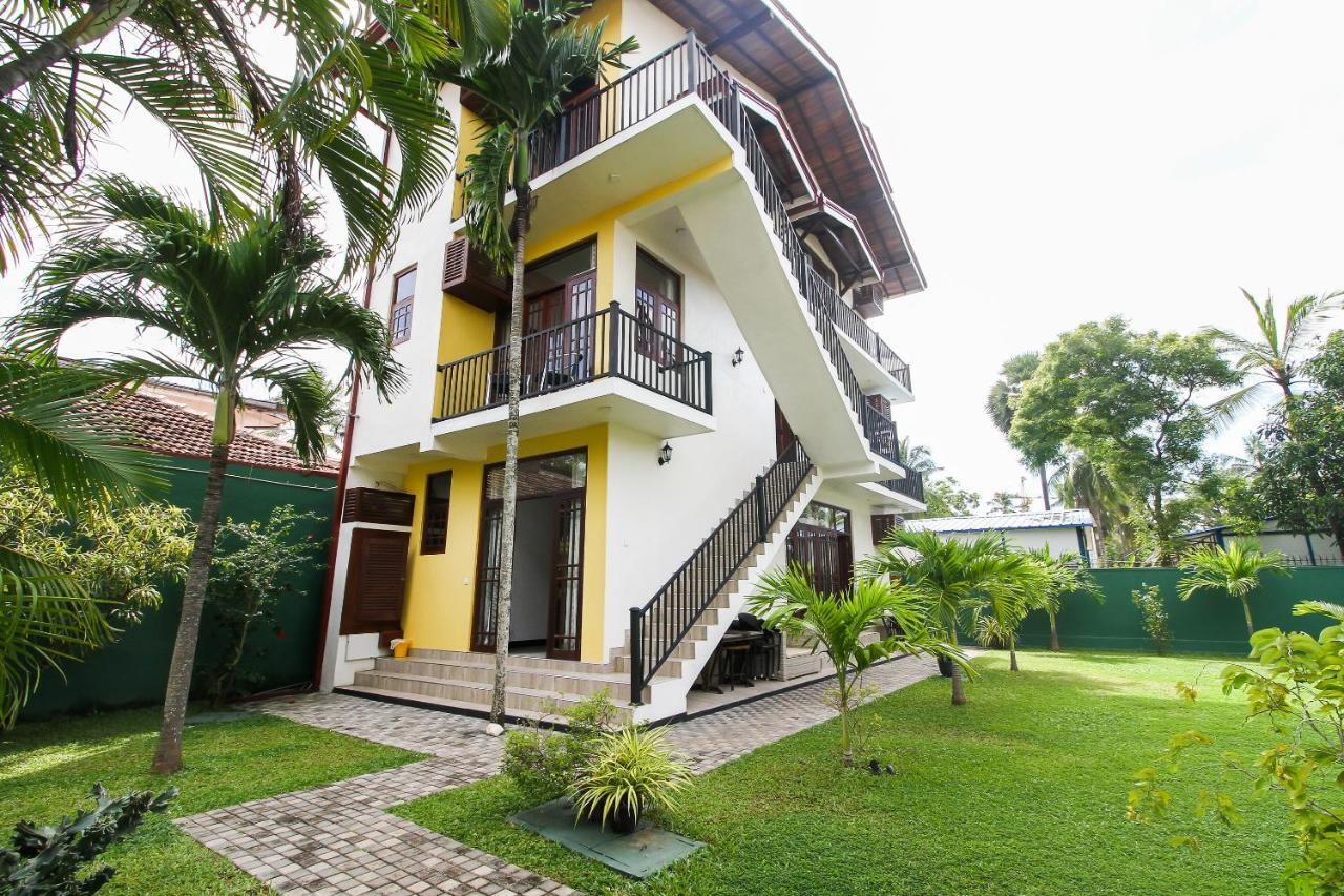 Lioni Holidays Villa Negombo Exteriör bild