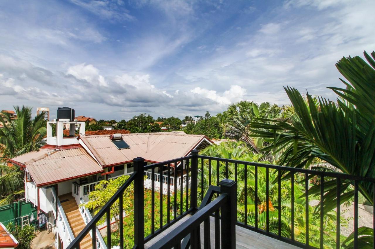 Lioni Holidays Villa Negombo Exteriör bild
