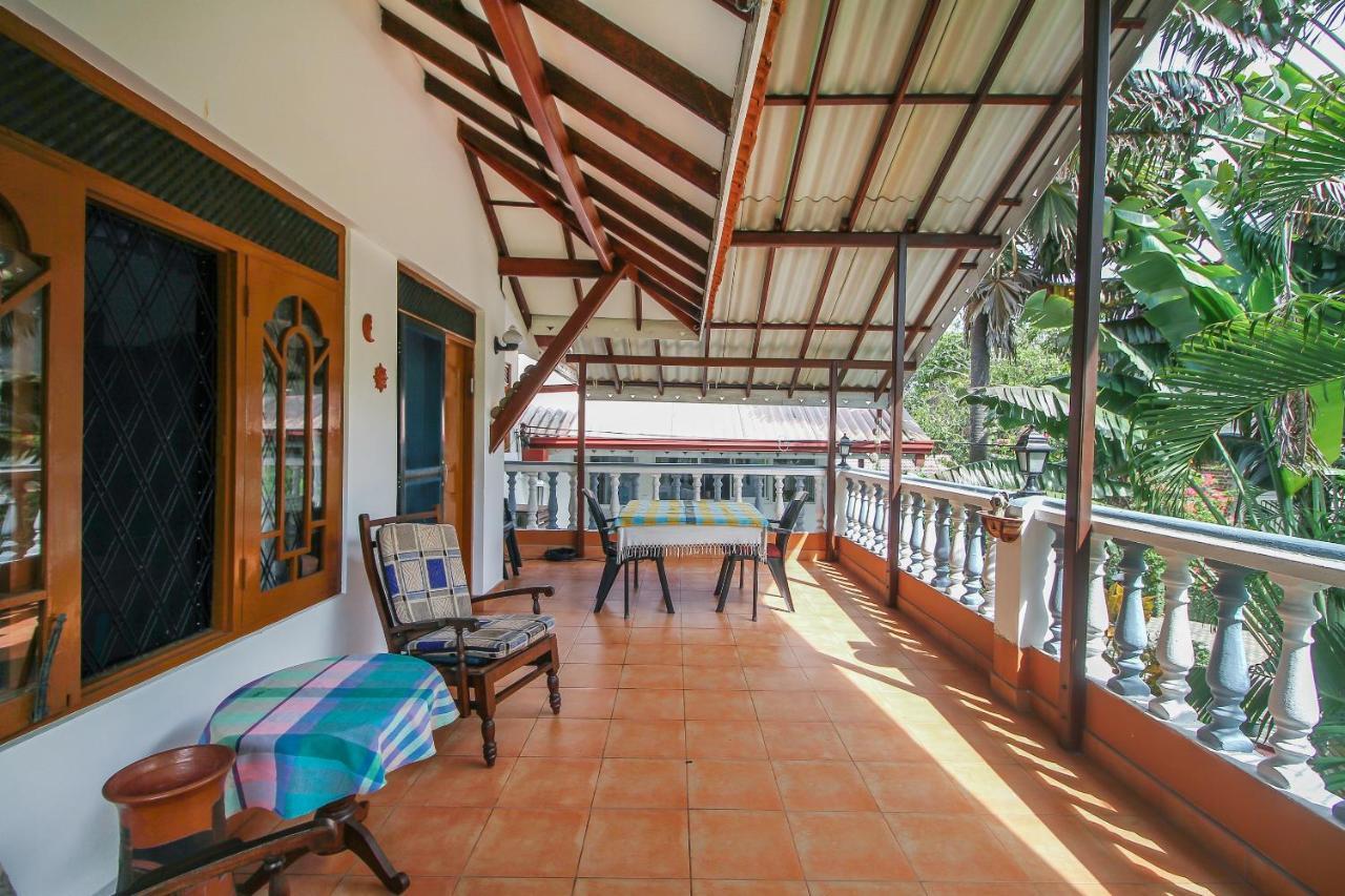 Lioni Holidays Villa Negombo Exteriör bild